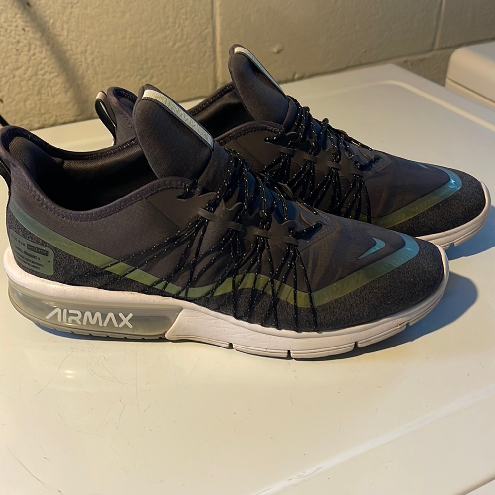 Nike AirMax Sequent Utility